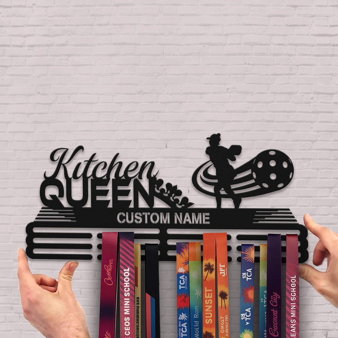 Personalized Pickleball Medal Hanger – Stainless Steel Wall Rack with “Kitchen Queen” & “Kitchen King” Quotes | ChampionHanger