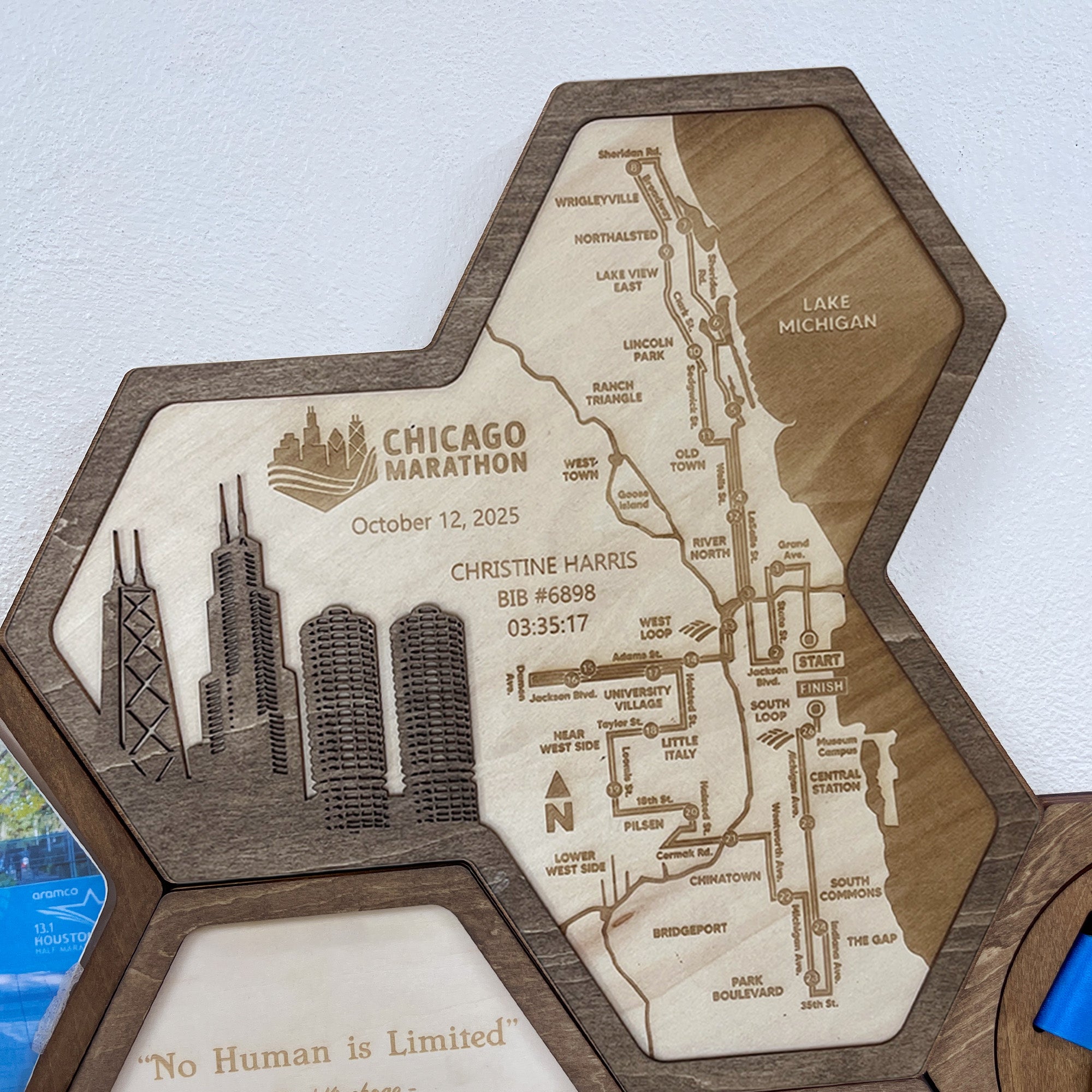 Chicago Marathon Hexagon Wooden Medal Hanger – World Marathon Majors Running Medal Display for Runners