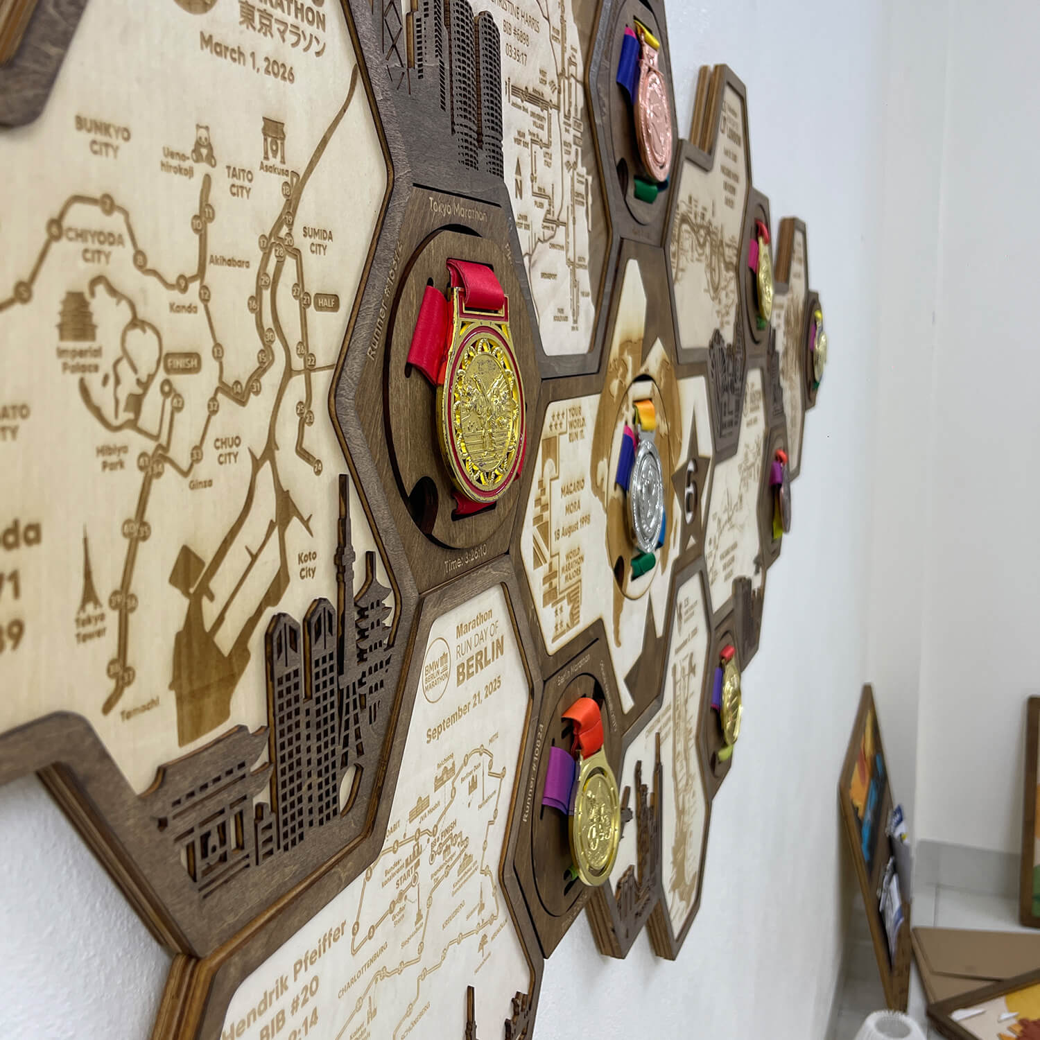 World Marathon Majors Six Star Finisher Wooden Medal Hanger